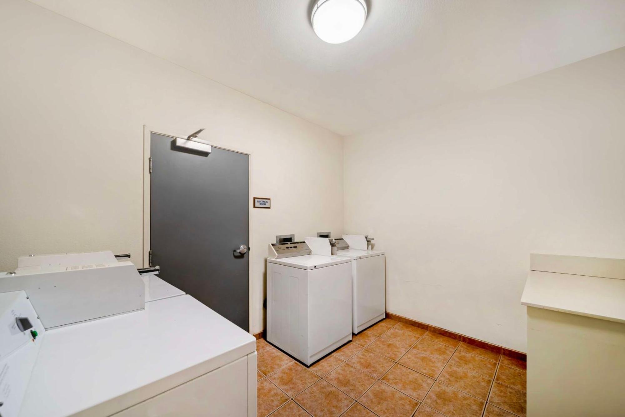 Best Western Crater Lake Highway White City/Medford Екстер'єр фото
